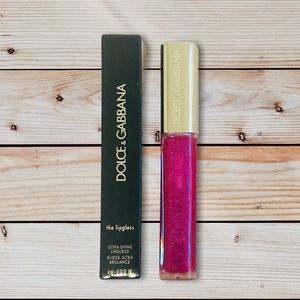 💄Dolce and Gabbana lipgloss in Charm 140